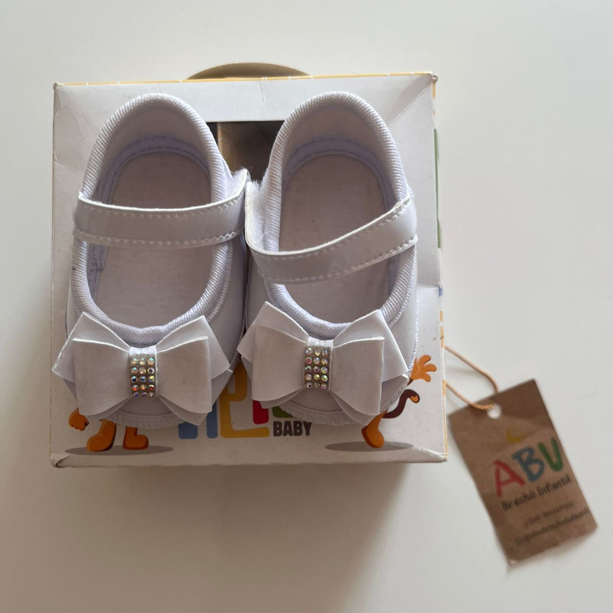 Sapatilha para bebê em verniz Laço Duplo Strass Branca - Keto Baby -Numero 13 de 0 a 3 meses 8,8 cm em média