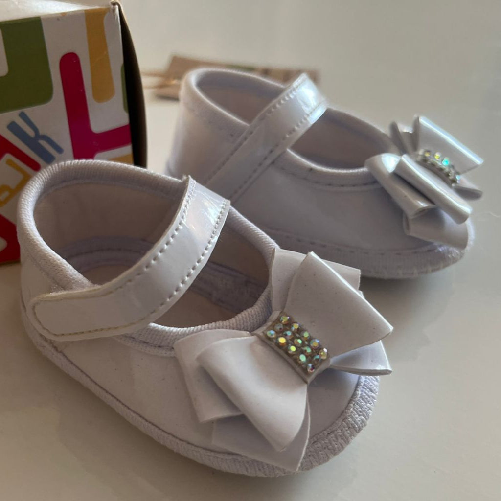 Sapatilha para bebê em verniz Laço Duplo Strass Branca - Keto Baby -Numero 13 de 0 a 3 meses 8,8 cm em média