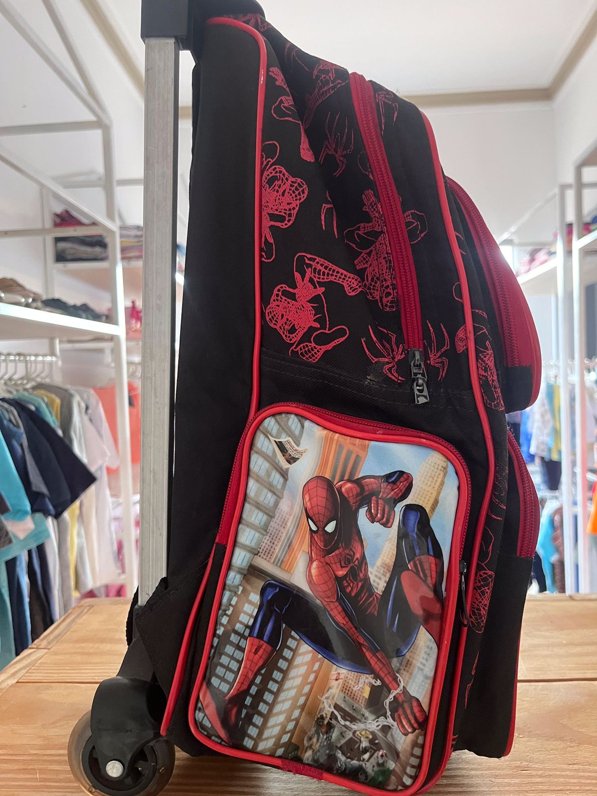 Mochila Homem Aranha com rodinhas