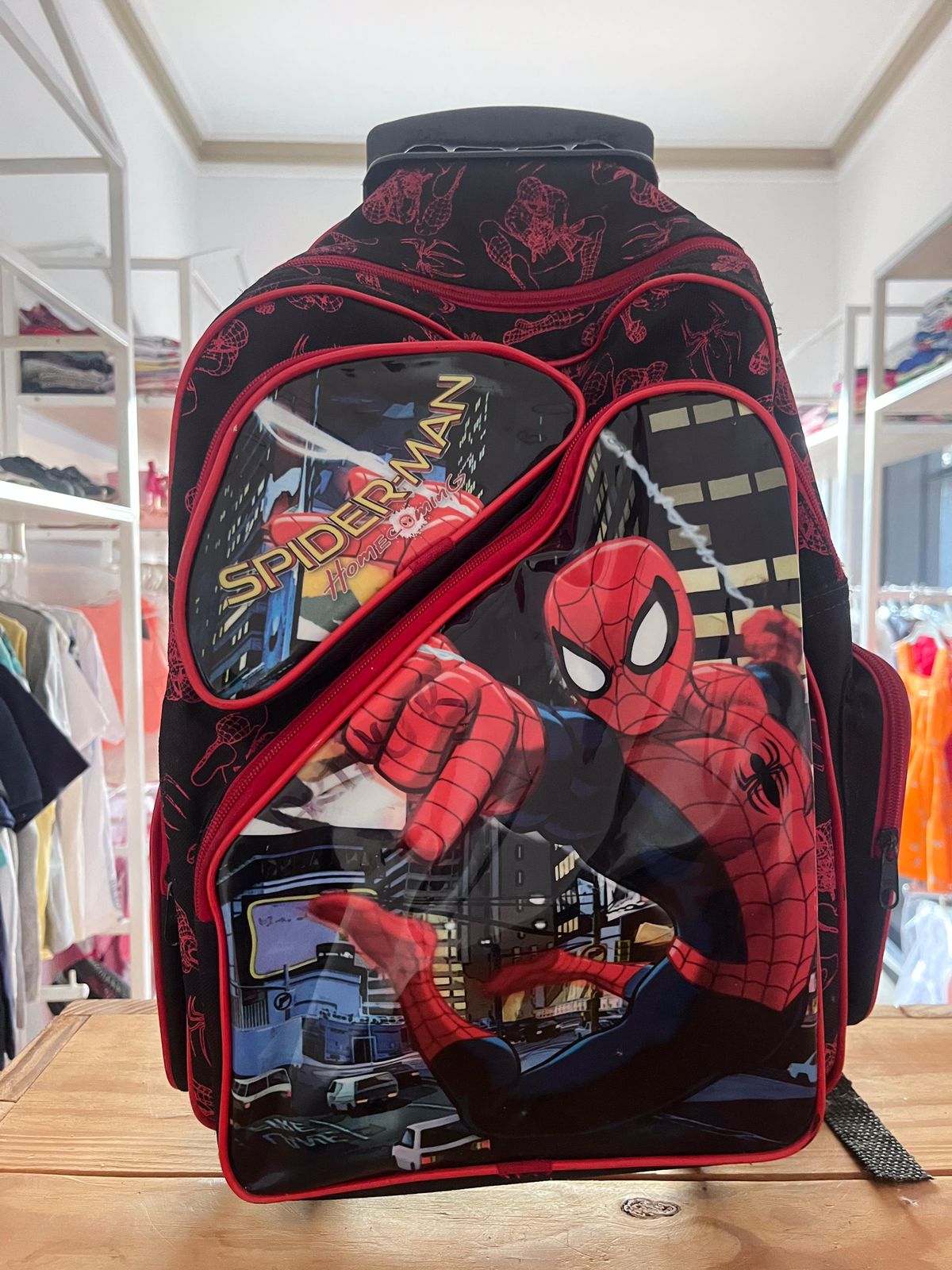 Mochila Homem Aranha com rodinhas